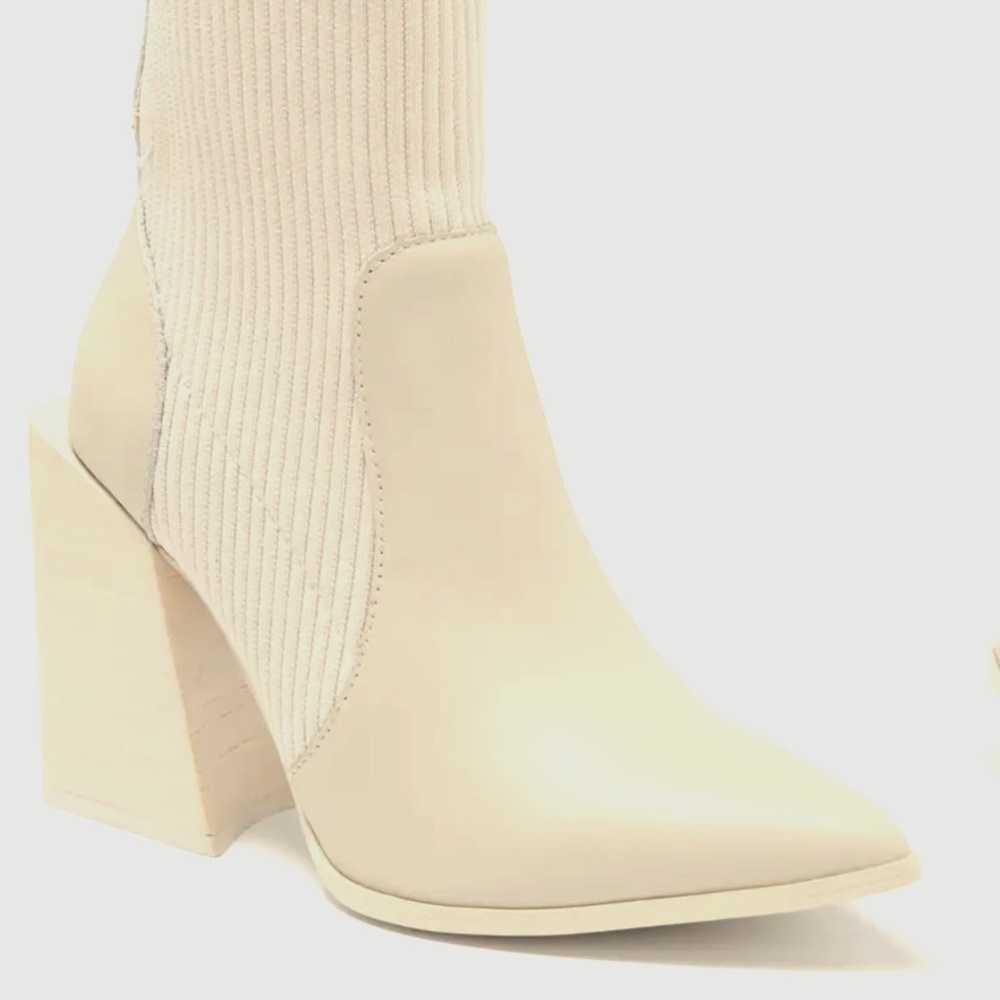 Steve Madden Teca Stretch Knit Bootie - Never Worn!